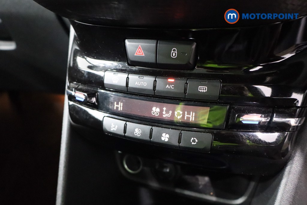 Peugeot 2008 Gt Line Manual Diesel SUV - Stock Number (1546027) - 15th supplementary image