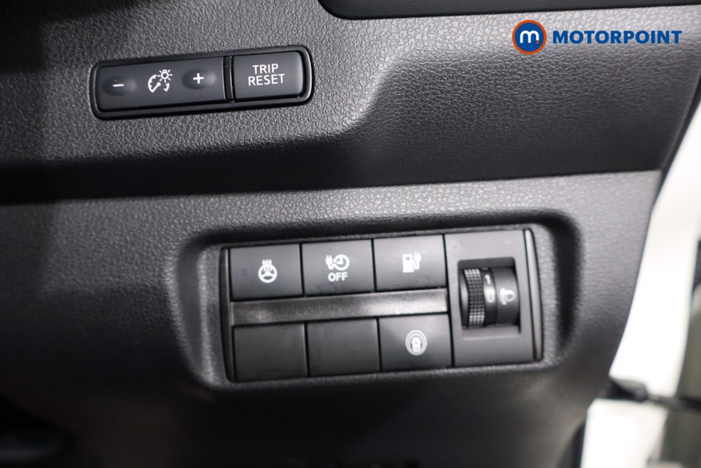 Nissan Leaf N-Connecta Automatic Electric Hatchback - Stock Number (1547899) - 19th supplementary image