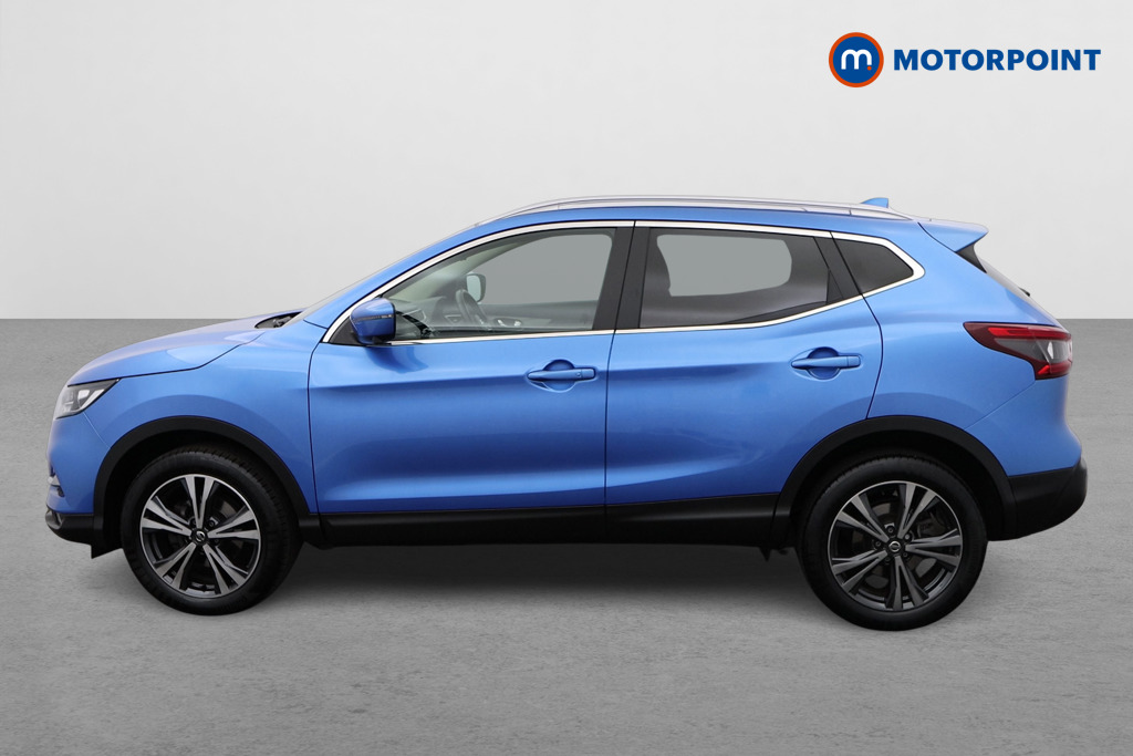Nissan Qashqai N-Connecta Manual Petrol SUV - Stock Number (1528961) - Passenger side
