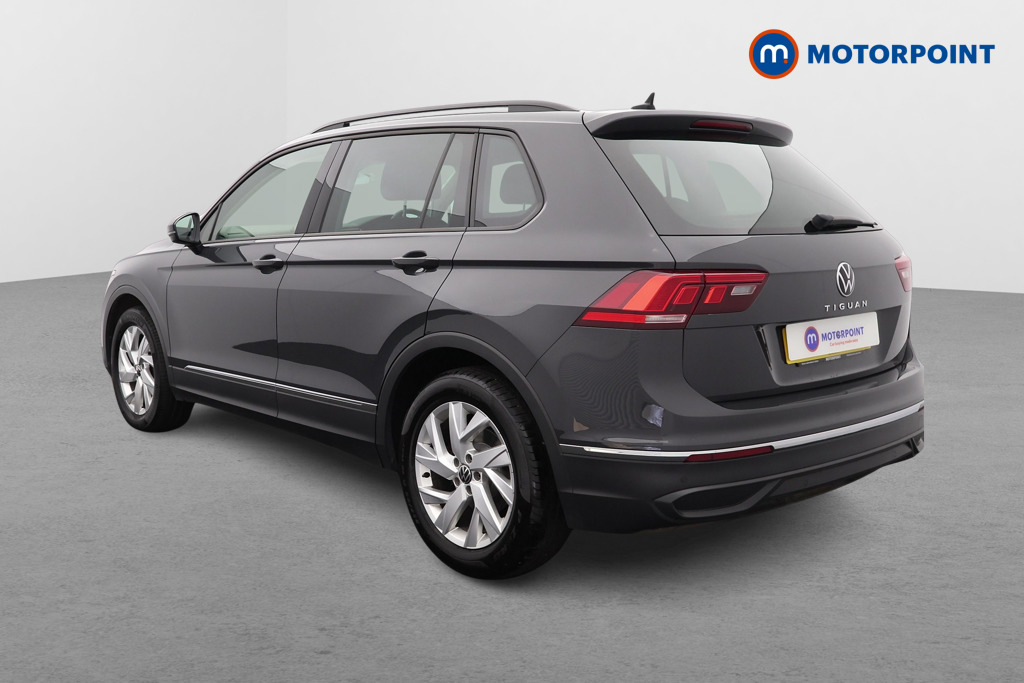Volkswagen Tiguan Life Automatic Diesel SUV - Stock Number (1541576) - Passenger side rear corner