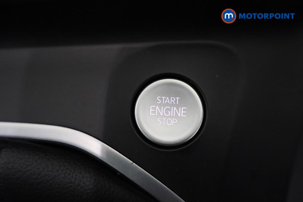Volkswagen Golf Life Manual Petrol Hatchback - Stock Number (1541940) - 7th supplementary image