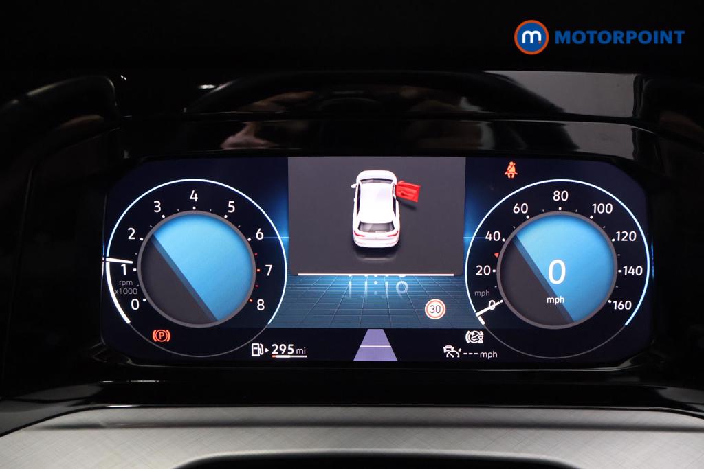 Volkswagen Golf Life Manual Petrol Hatchback - Stock Number (1541940) - 1st supplementary image