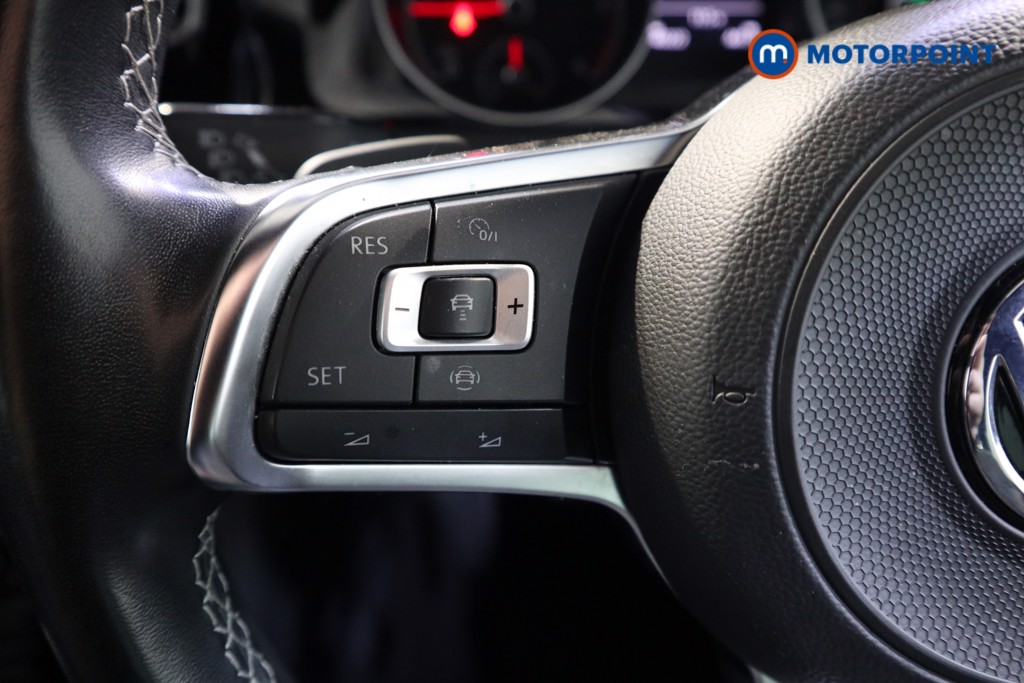 Volkswagen Golf R-Line Edition Automatic Diesel Hatchback - Stock Number (1530961) - 3rd supplementary image