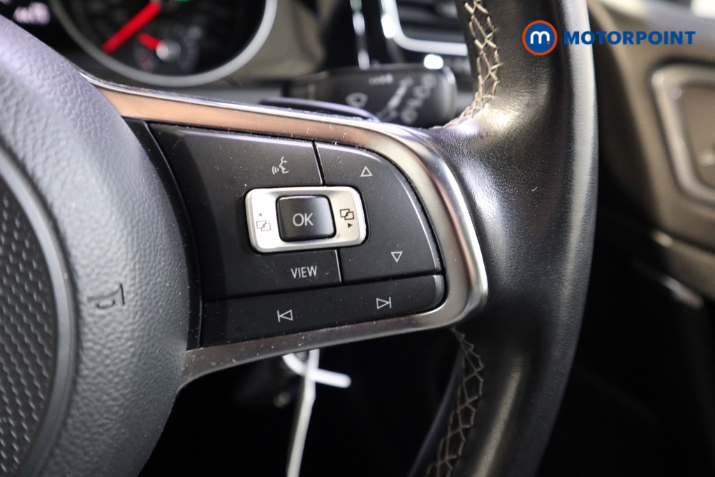 Volkswagen Golf R-Line Edition Automatic Diesel Hatchback - Stock Number (1530961) - 4th supplementary image