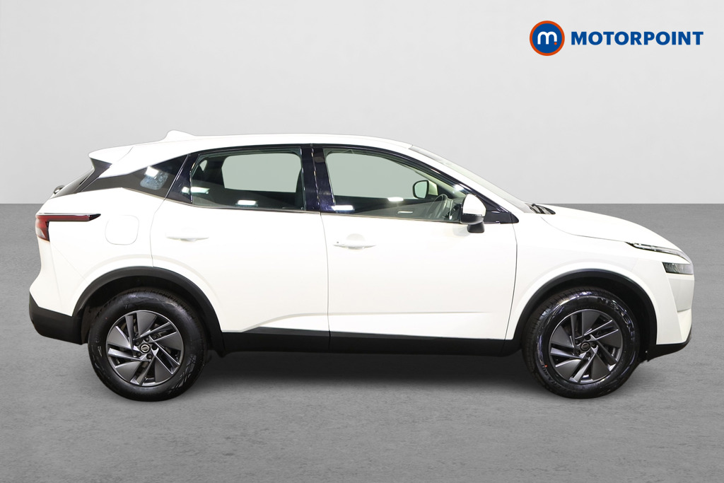 Nissan Qashqai Acenta Premium Manual Petrol SUV - Stock Number (1532410) - Drivers side