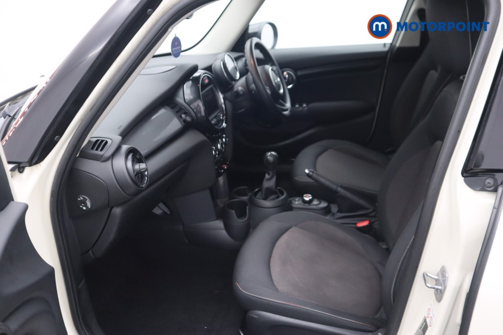 Mini Hatchback Cooper Classic Manual Petrol Hatchback - Stock Number (1533098) - 1st supplementary image