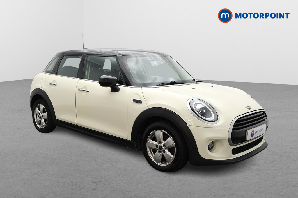 Mini Hatchback Cooper Classic Manual Petrol Hatchback - Stock Number (1533098) - Drivers side front corner