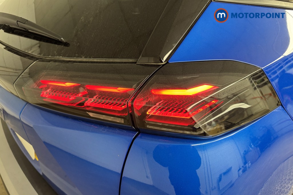 Peugeot 2008 Allure Manual Petrol SUV - Stock Number (1533996) - 17th supplementary image