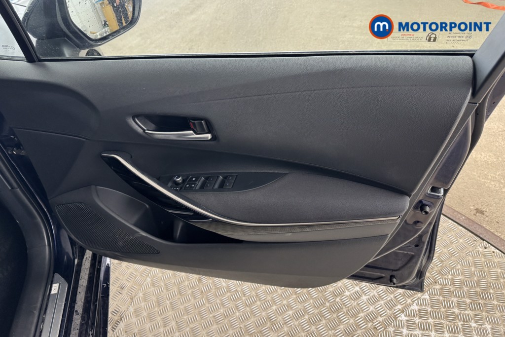 Toyota Corolla Gr Sport Automatic Petrol-Electric Hybrid Hatchback - Stock Number (1535660) - 14th supplementary image