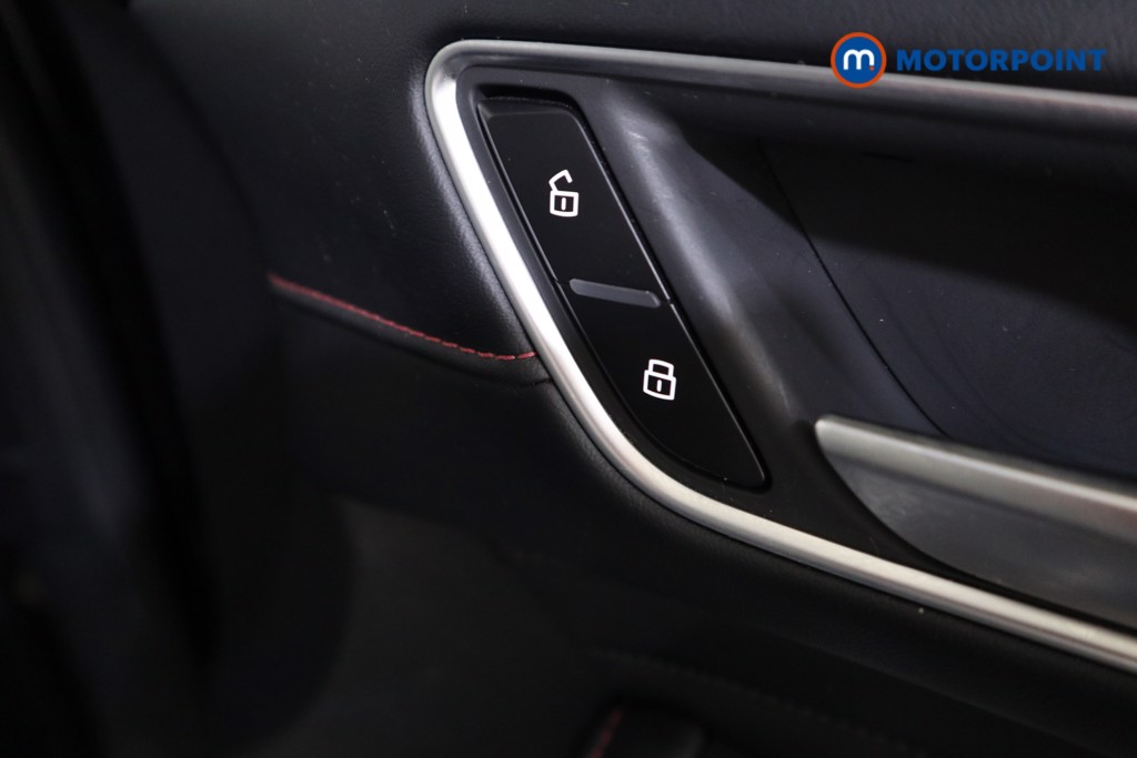 Mg Motor Uk HS Exclusive Automatic Petrol Plug-In Hybrid SUV - Stock Number (1536517) - 10th supplementary image