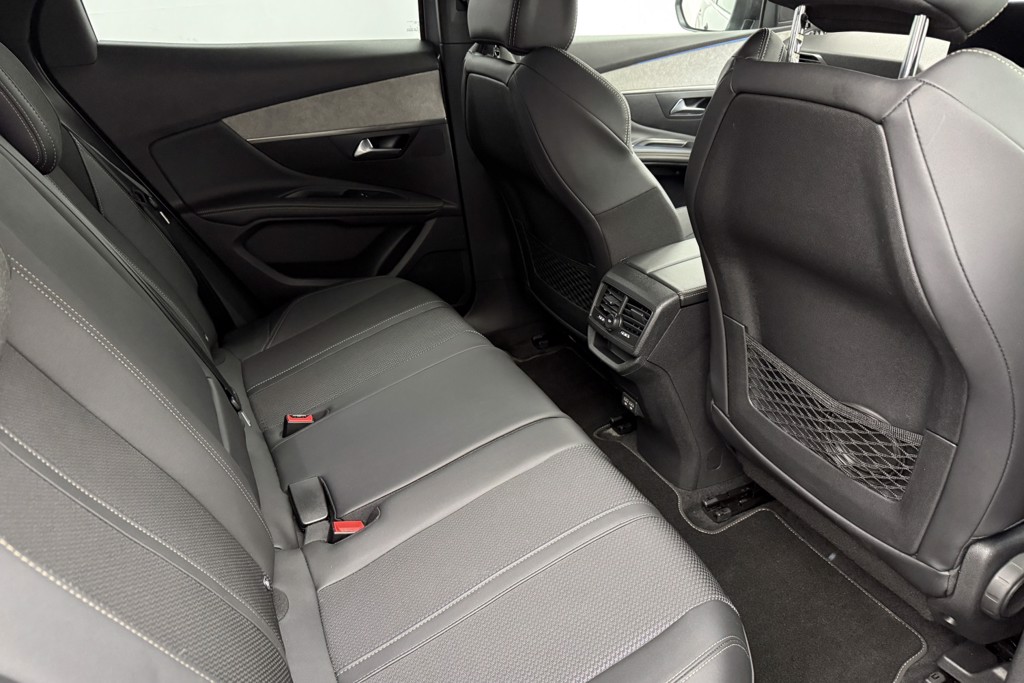 Peugeot 3008 GT Automatic Petrol SUV - Stock Number (1539663) - 18th supplementary image