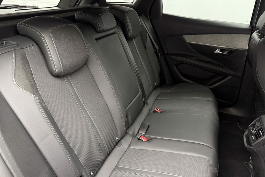 Peugeot 3008 GT Automatic Petrol SUV - Stock Number (1539663) - 19th supplementary image