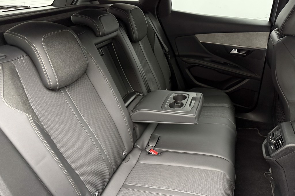 Peugeot 3008 GT Automatic Petrol SUV - Stock Number (1539663) - 20th supplementary image