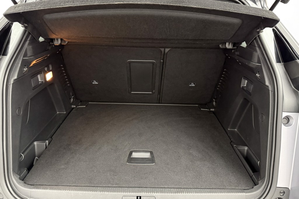 Peugeot 3008 GT Automatic Petrol SUV - Stock Number (1539663) - 23rd supplementary image
