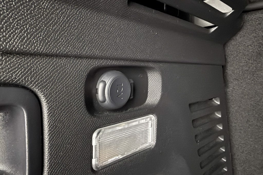 Peugeot 3008 GT Automatic Petrol SUV - Stock Number (1539663) - 24th supplementary image