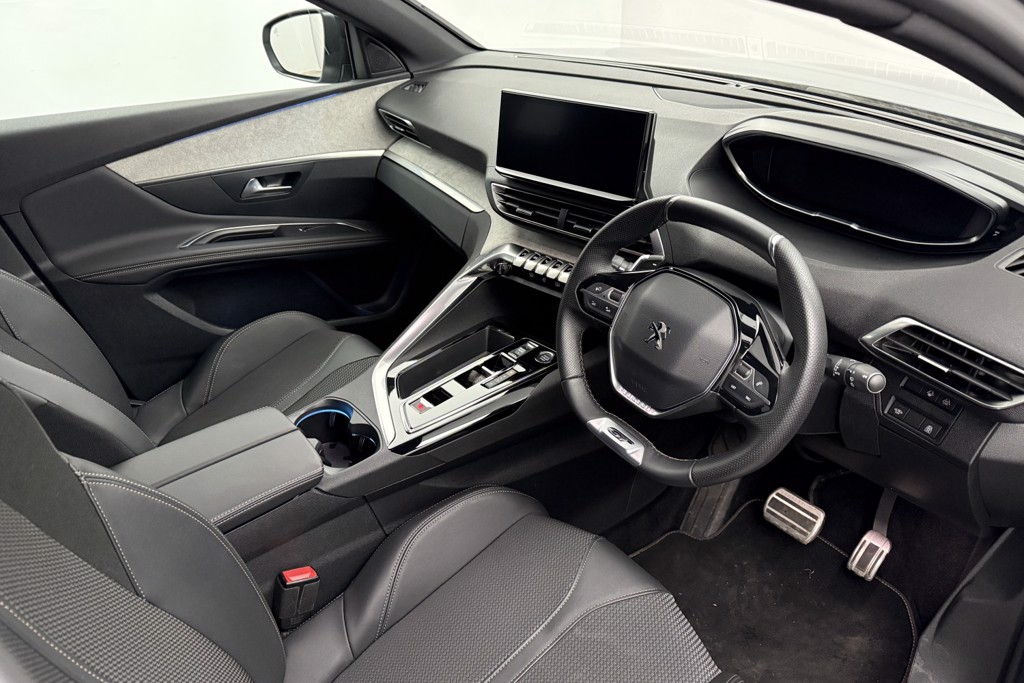 Peugeot 3008 GT Automatic Petrol SUV - Stock Number (1539663) - 1st supplementary image