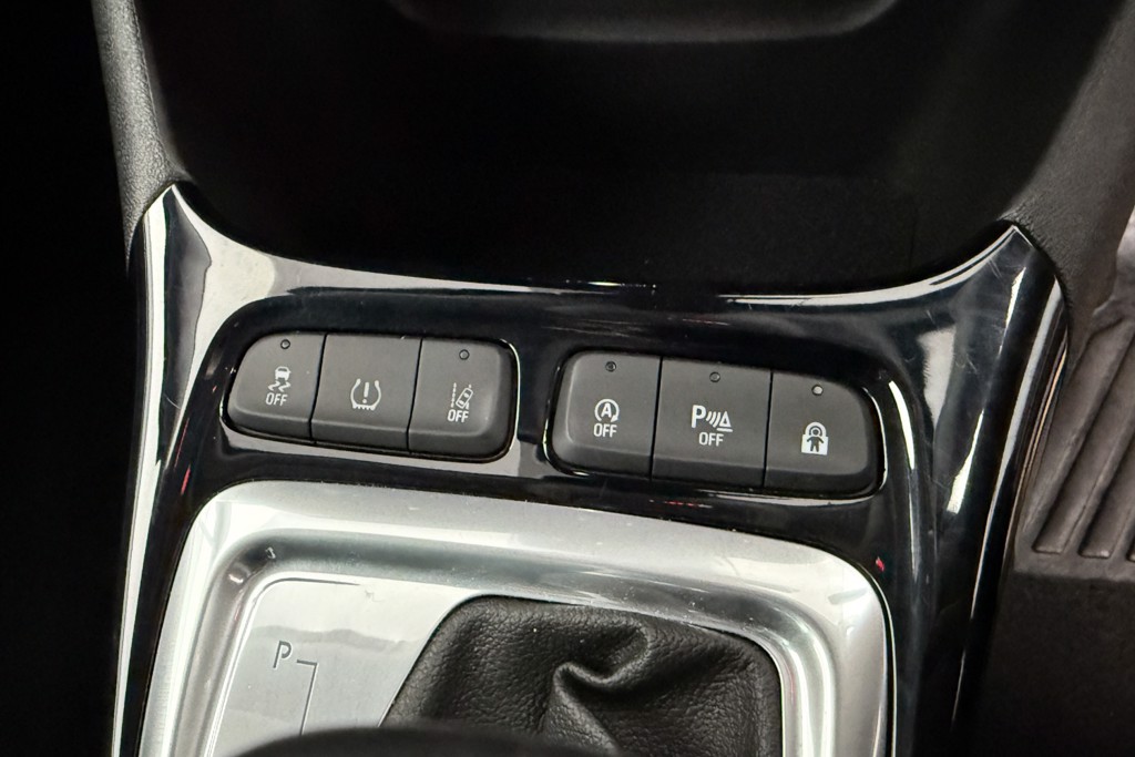 Vauxhall Crossland Ultimate Automatic Petrol SUV - Stock Number (1539890) - 14th supplementary image