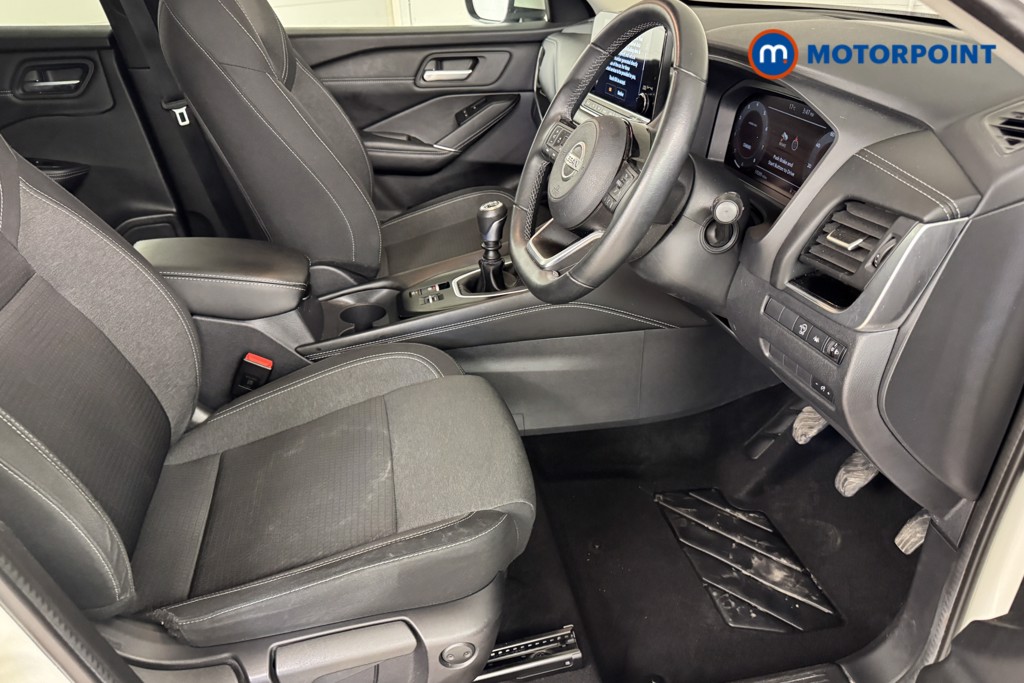 Nissan Qashqai N-Connecta Manual Petrol SUV - Stock Number (1540084) - 5th supplementary image