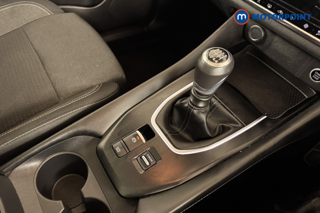 Nissan Qashqai N-Connecta Manual Petrol SUV - Stock Number (1540084) - 10th supplementary image