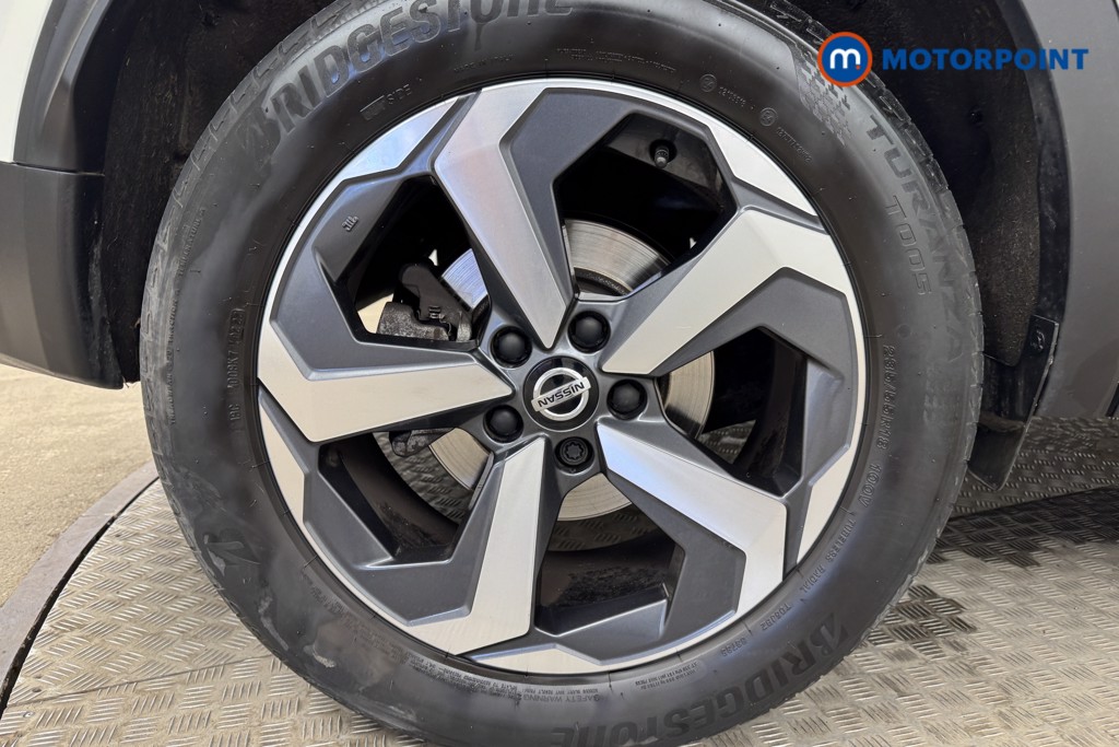 Nissan Qashqai N-Connecta Manual Petrol SUV - Stock Number (1540084) - 20th supplementary image