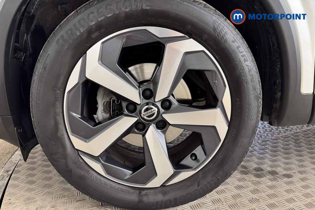 Nissan Qashqai N-Connecta Manual Petrol SUV - Stock Number (1540084) - 22nd supplementary image