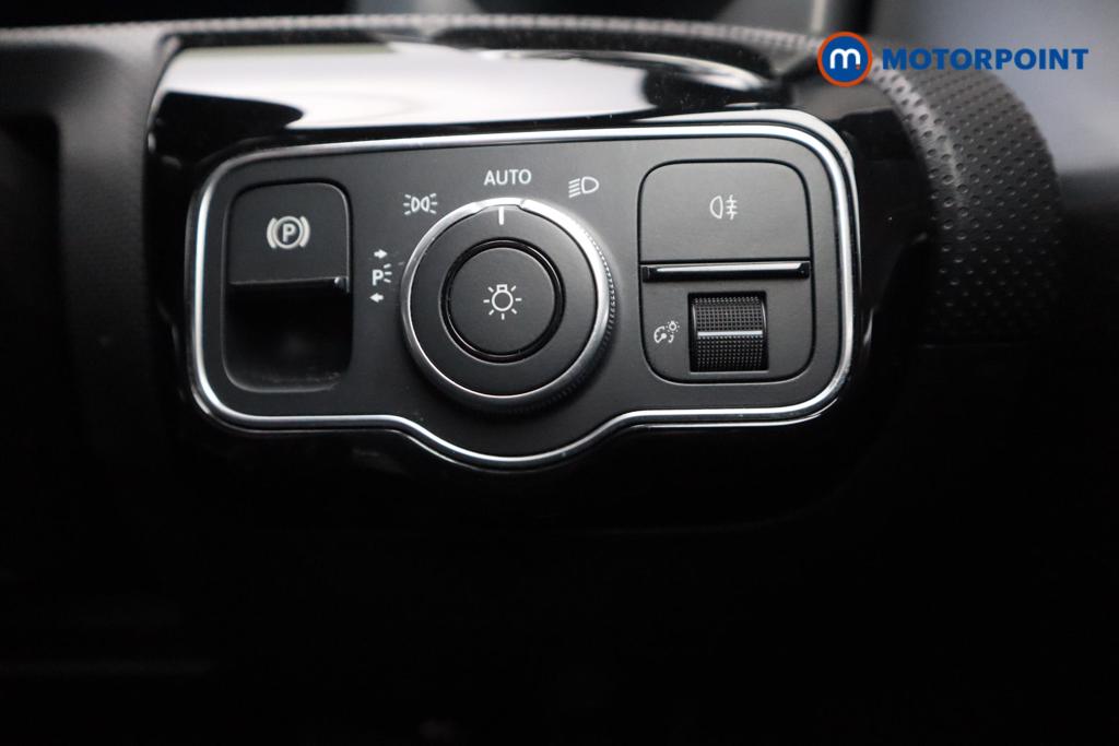 Mercedes-Benz A Class Amg Line Executive Edition Automatic Petrol Hatchback - Stock Number (1540643) - 17th supplementary image
