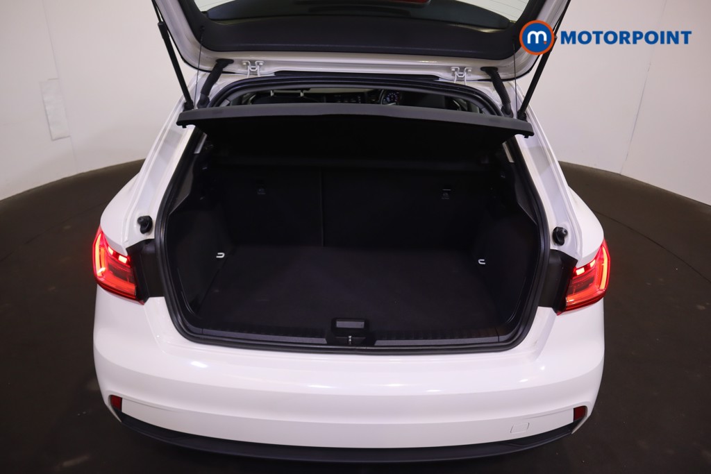 Audi A1 Technik Manual Petrol Hatchback - Stock Number (1540888) - 8th supplementary image