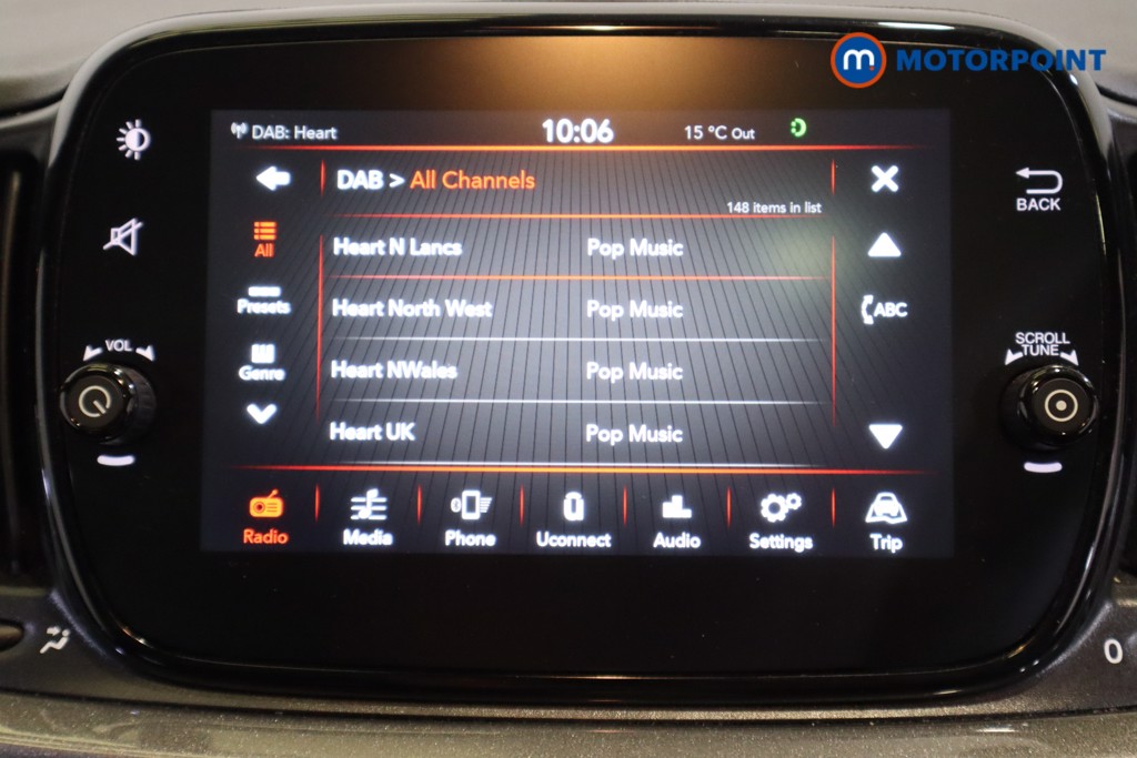 Fiat 500 Lounge Manual Petrol-Electric Hybrid Hatchback - Stock Number (1541614) - 16th supplementary image