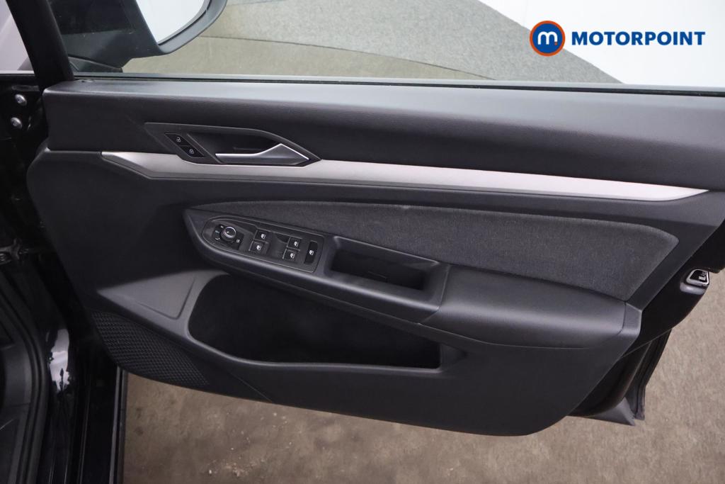 Volkswagen Golf Life Manual Petrol Hatchback - Stock Number (1541919) - 9th supplementary image