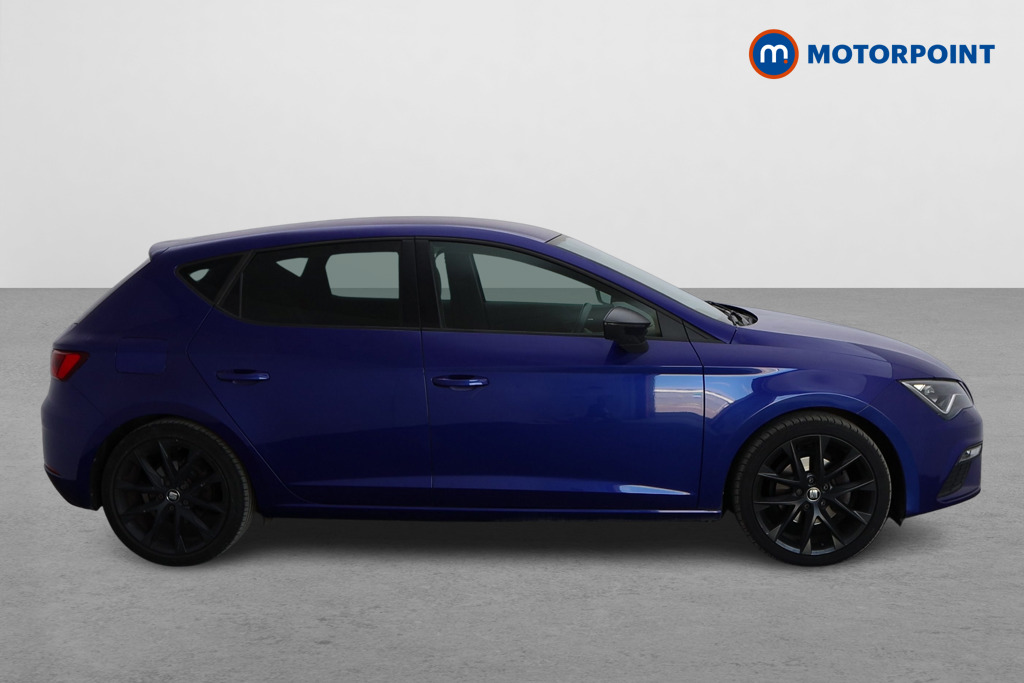 Seat Leon Fr Black Edition Manual Petrol Hatchback - Stock Number (1542657) - Drivers side