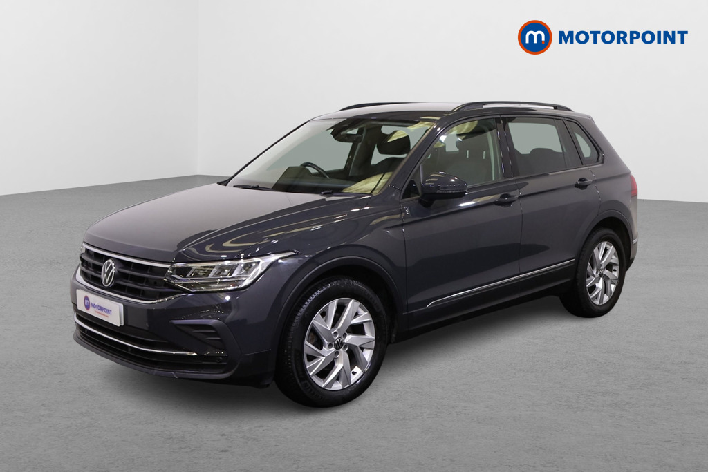 Volkswagen Tiguan Life Automatic Diesel SUV - Stock Number (1543272) - Passenger side front corner