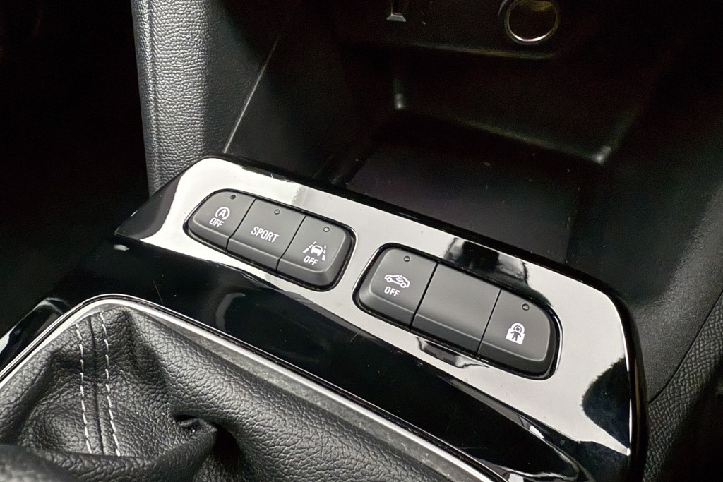 Vauxhall Mokka Ultimate Manual Petrol SUV - Stock Number (1543543) - 12th supplementary image