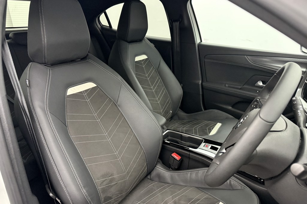 Vauxhall Mokka Ultimate Manual Petrol SUV - Stock Number (1543543) - 16th supplementary image