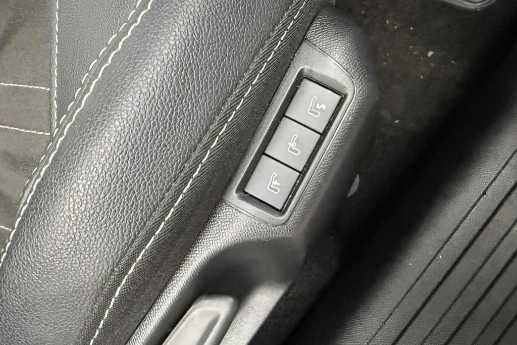 Vauxhall Mokka Ultimate Manual Petrol SUV - Stock Number (1543543) - 18th supplementary image