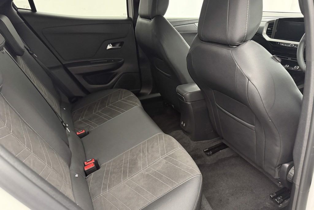 Vauxhall Mokka Ultimate Manual Petrol SUV - Stock Number (1543543) - 19th supplementary image