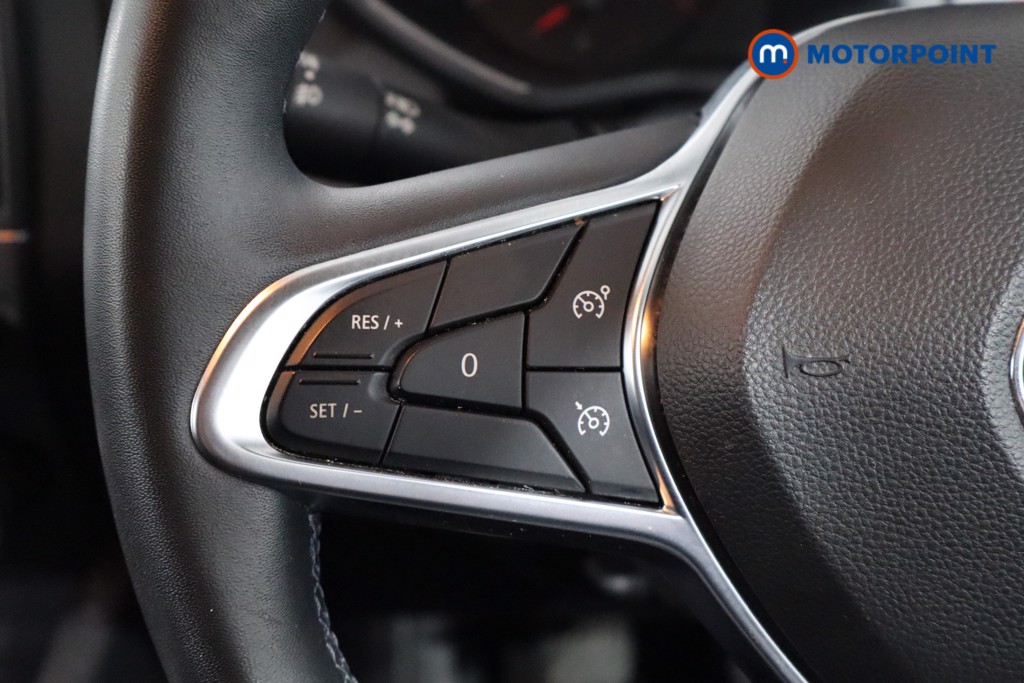 Renault Clio Iconic Manual Petrol Hatchback - Stock Number (1543660) - 7th supplementary image