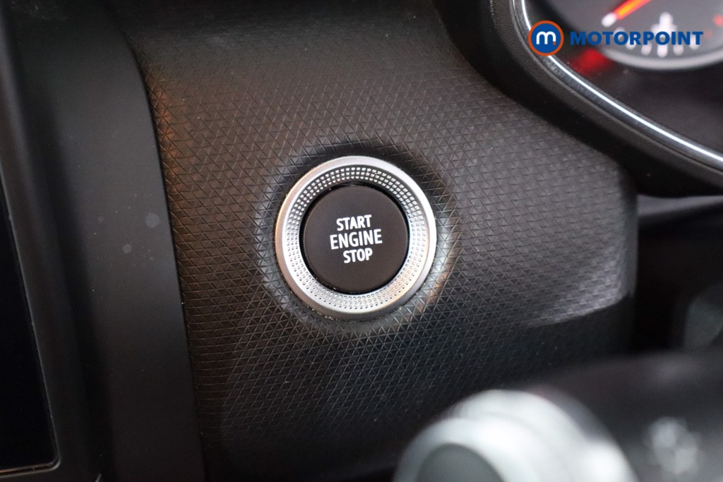Renault Clio Iconic Manual Petrol Hatchback - Stock Number (1543660) - 20th supplementary image