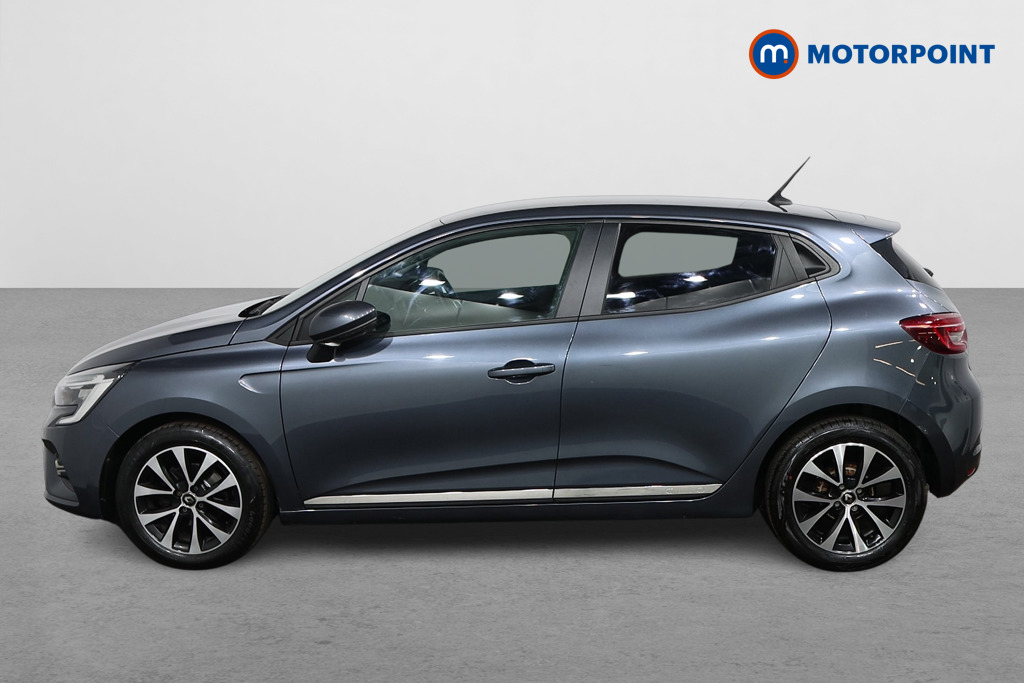 Renault Clio Iconic Manual Petrol Hatchback - Stock Number (1543660) - Passenger side