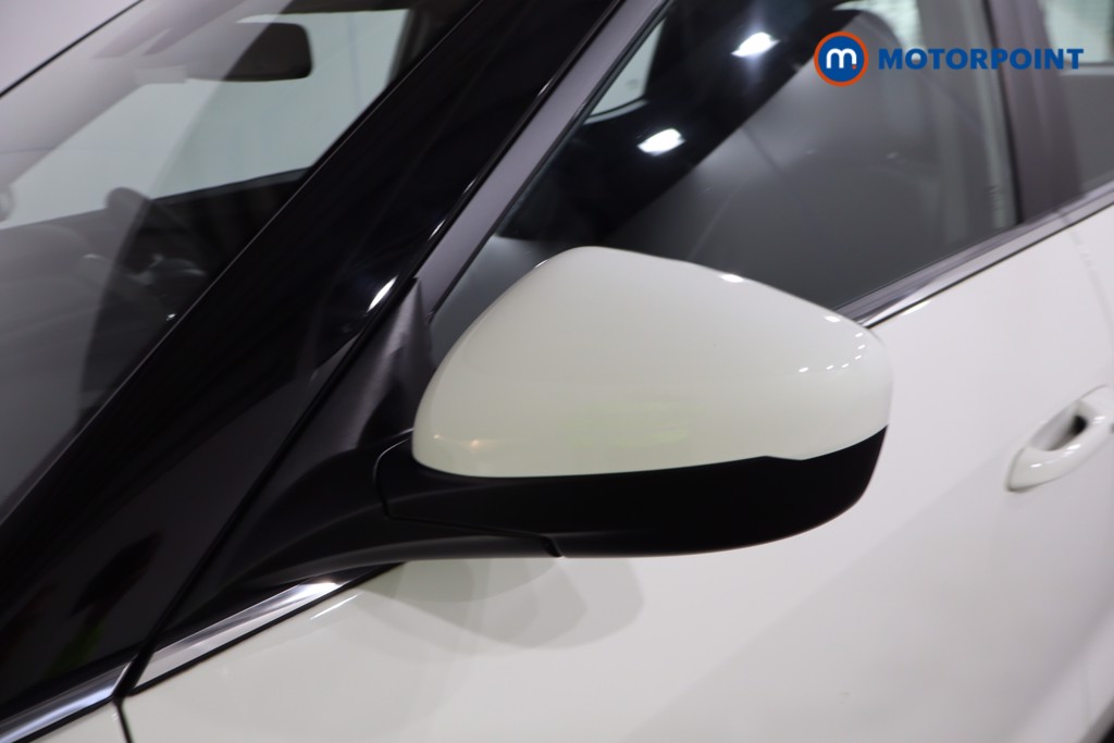 Ssangyong Tivoli Ventura Manual Petrol SUV - Stock Number (1543713) - 26th supplementary image