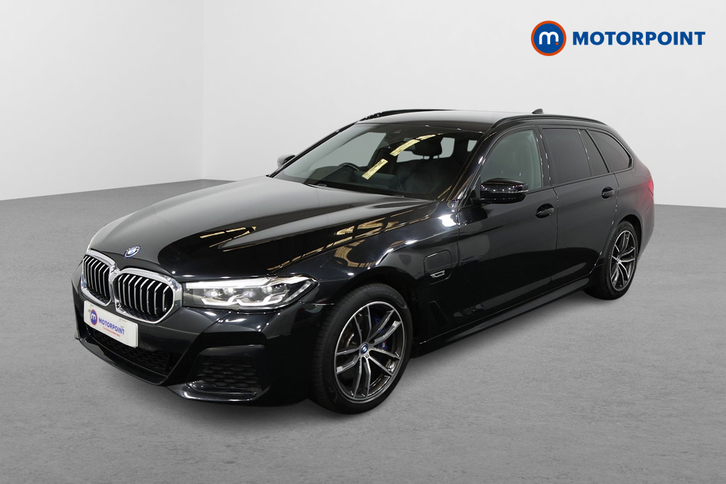 BMW 5 Series M Sport Automatic Petrol Plug-In Hybrid Estate - Stock Number (1543746) - Passenger side front corner