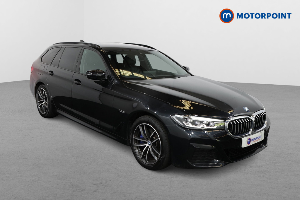 BMW 5 Series M Sport Automatic Petrol Plug-In Hybrid Estate - Stock Number (1543746) - Drivers side front corner