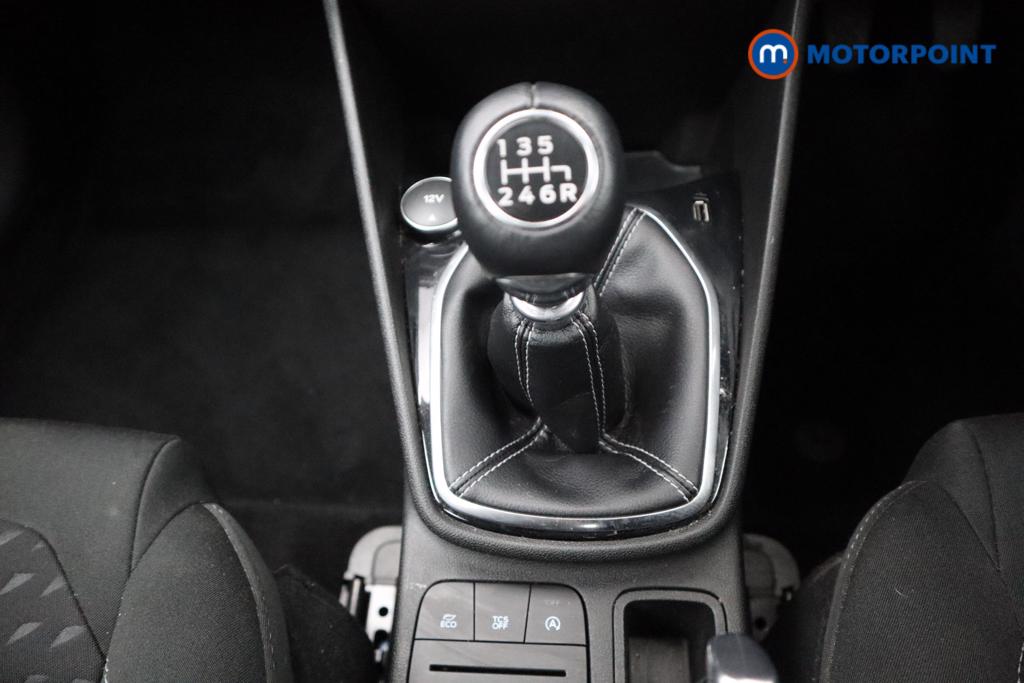 Ford Fiesta Zetec Manual Petrol Hatchback - Stock Number (1544970) - 5th supplementary image