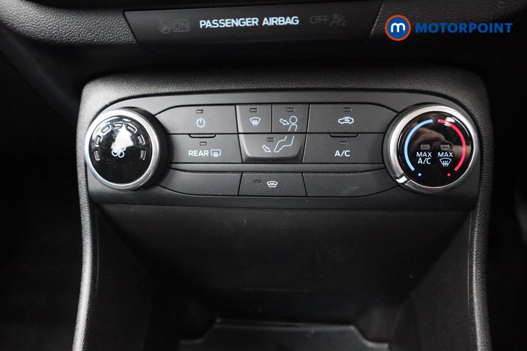 Ford Fiesta Zetec Manual Petrol Hatchback - Stock Number (1544970) - 14th supplementary image