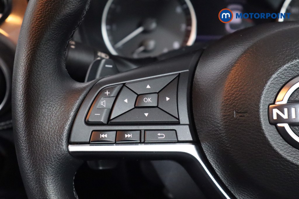 Nissan Juke N-Connecta Automatic Petrol SUV - Stock Number (1545547) - 7th supplementary image