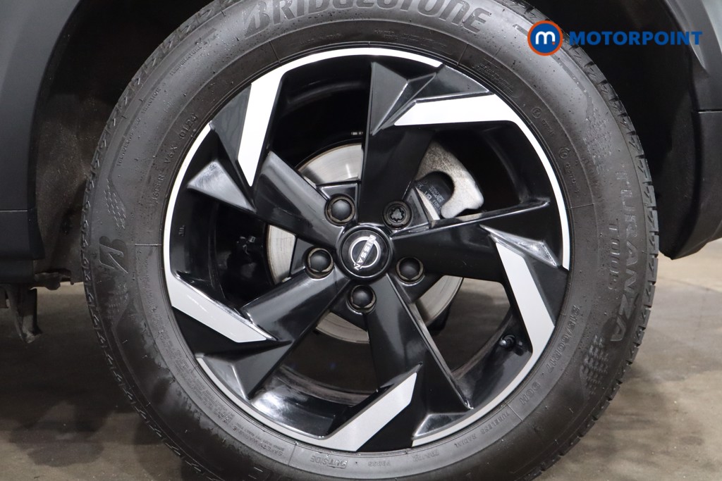 Nissan Juke N-Connecta Automatic Petrol SUV - Stock Number (1545547) - 9th supplementary image