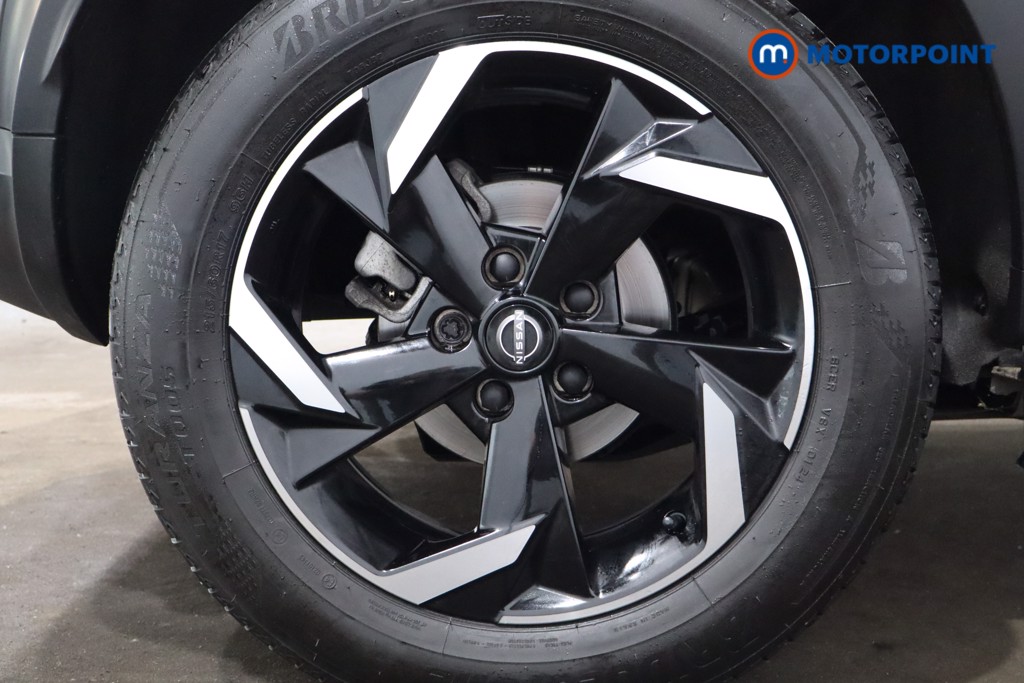 Nissan Juke N-Connecta Automatic Petrol SUV - Stock Number (1545547) - 12th supplementary image