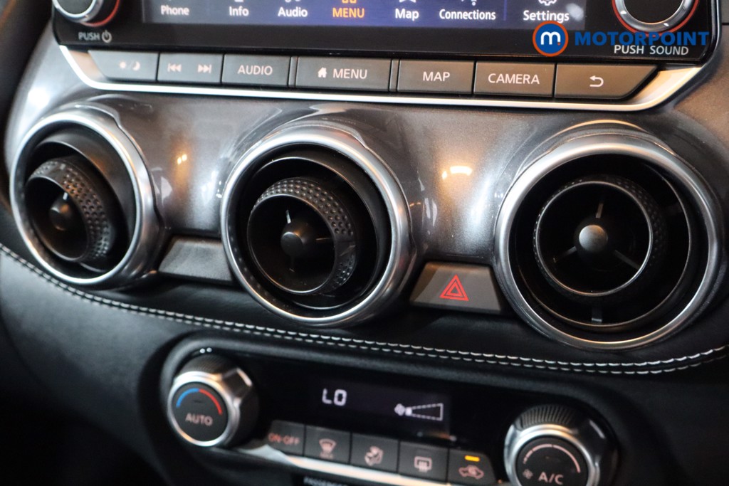 Nissan Juke N-Connecta Automatic Petrol SUV - Stock Number (1545547) - 14th supplementary image