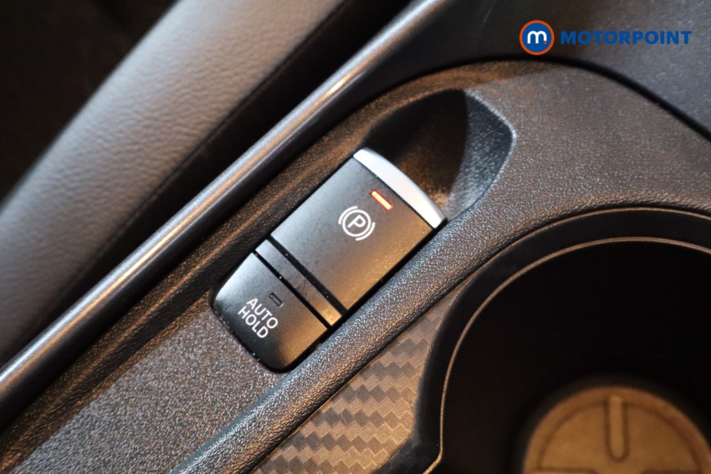 Nissan Juke N-Connecta Automatic Petrol SUV - Stock Number (1545547) - 19th supplementary image