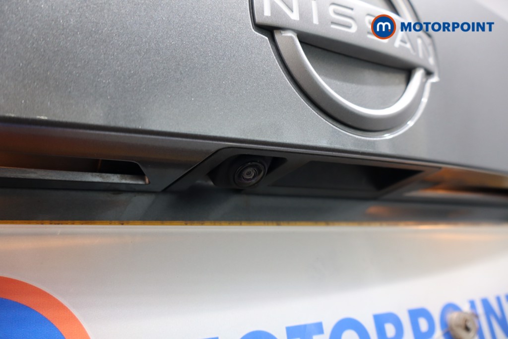Nissan Juke N-Connecta Automatic Petrol SUV - Stock Number (1545547) - 29th supplementary image
