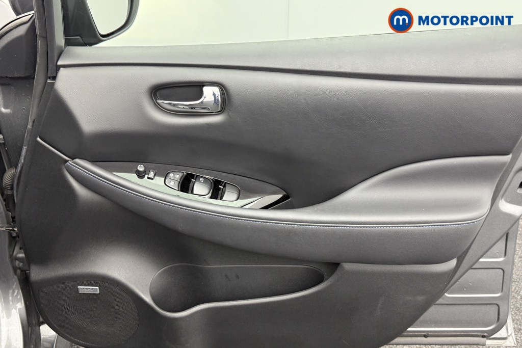 Nissan Leaf Tekna Automatic Electric Hatchback - Stock Number (1545767) - 17th supplementary image